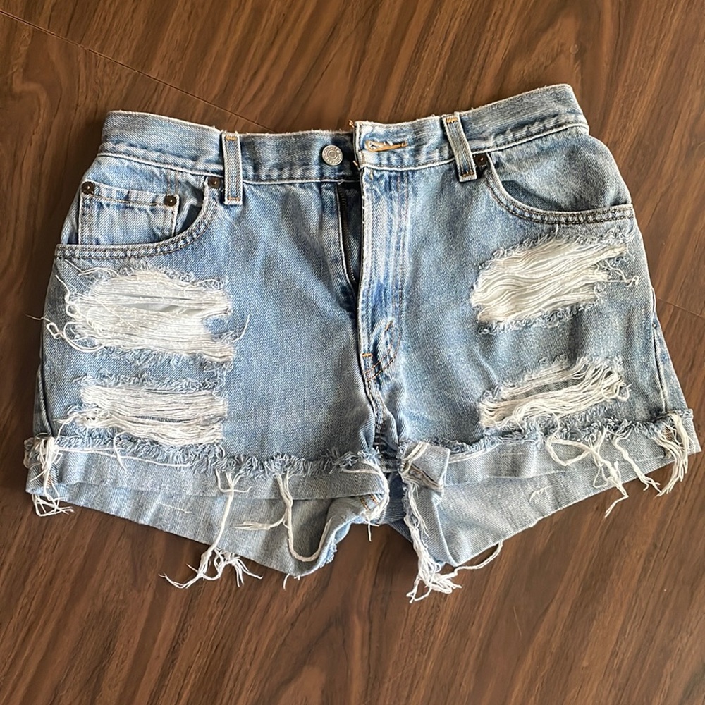 Women’s 10 Levi’s Blue Denim Shorts Distressed 90s
